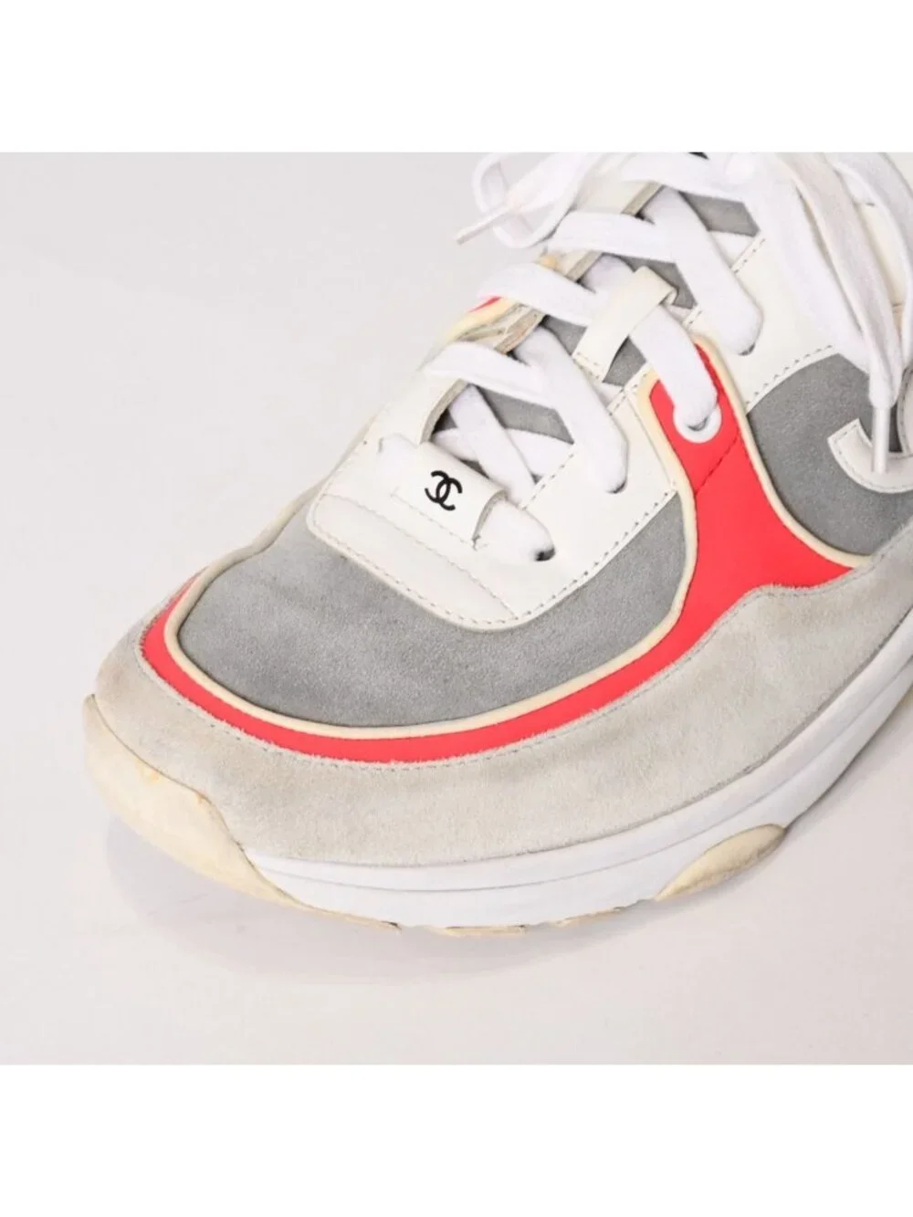 Chanel CC Logo Suede Sneakers White Gray